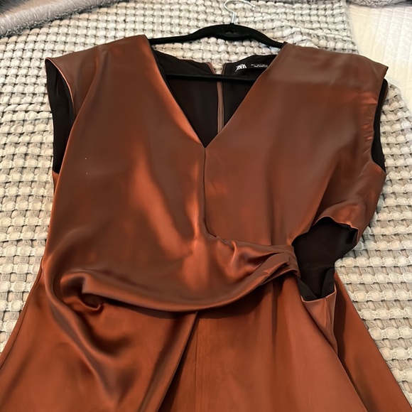 ZARA SATIN EFFECT CUT OUT DRESS - Picture 3 of 4